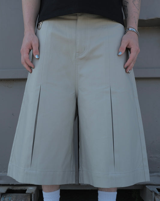 WAXED CONCRETE SHORTS