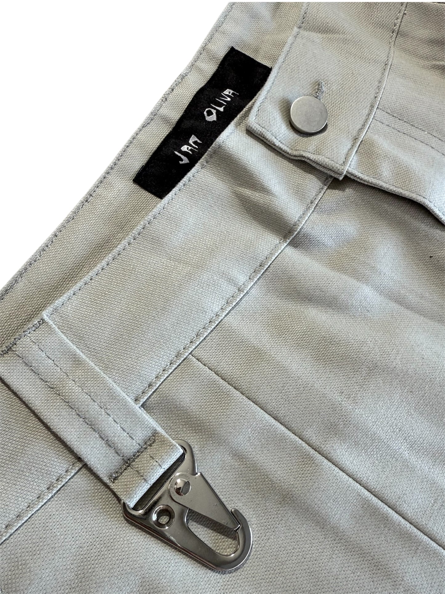 WAXED CONCRETE SHORTS
