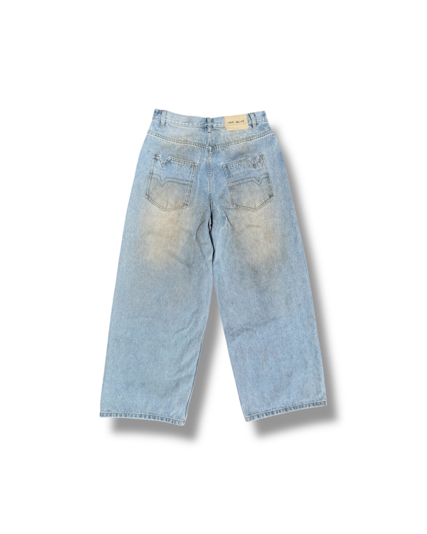 WHITE GLOVE SERVICE JEANS (SIZE UP)